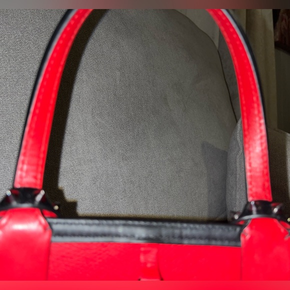 GONE 👏🏼 CHRISTIAN LOUBOUTIN 🌤️ small Cabata - Picture 9 of 16